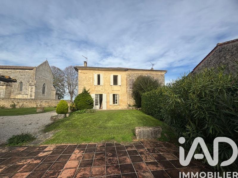 Maison - 185 m² - 9 pièces