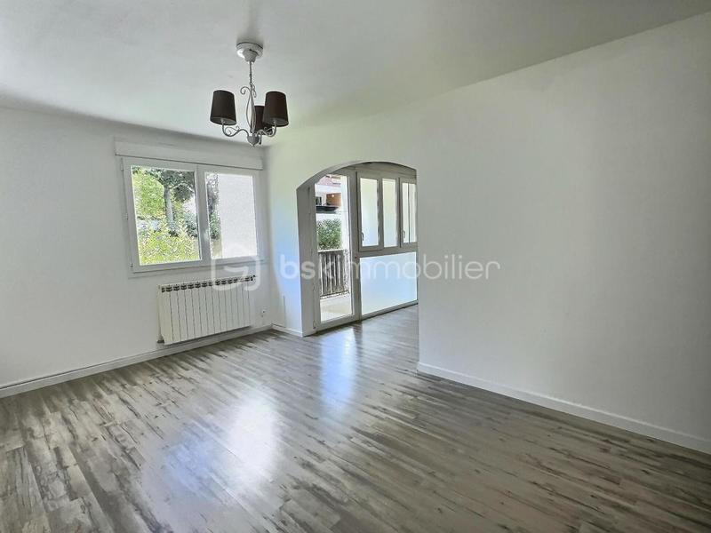 Appartement - 82 m² - 3 pièces