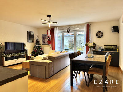 Maison - 111 m² - 5 pièces