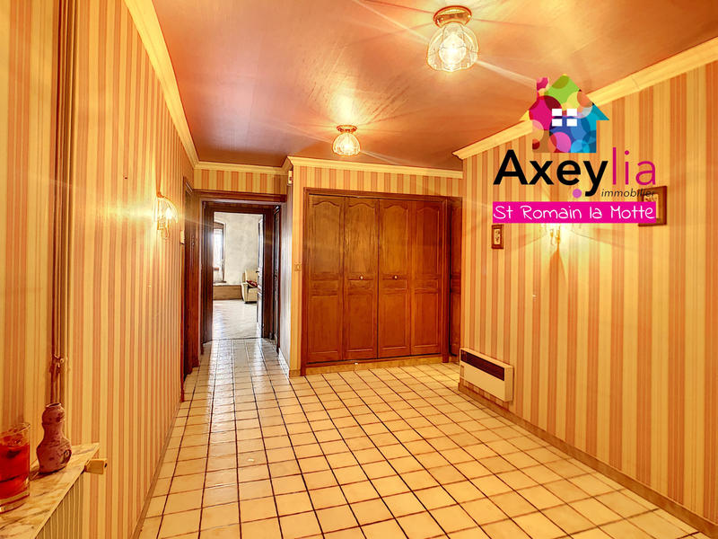 Appartement - 200 m² - 6 pièces