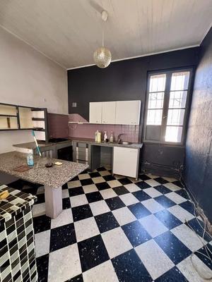 Appartement - 90 m² - 4 pièces