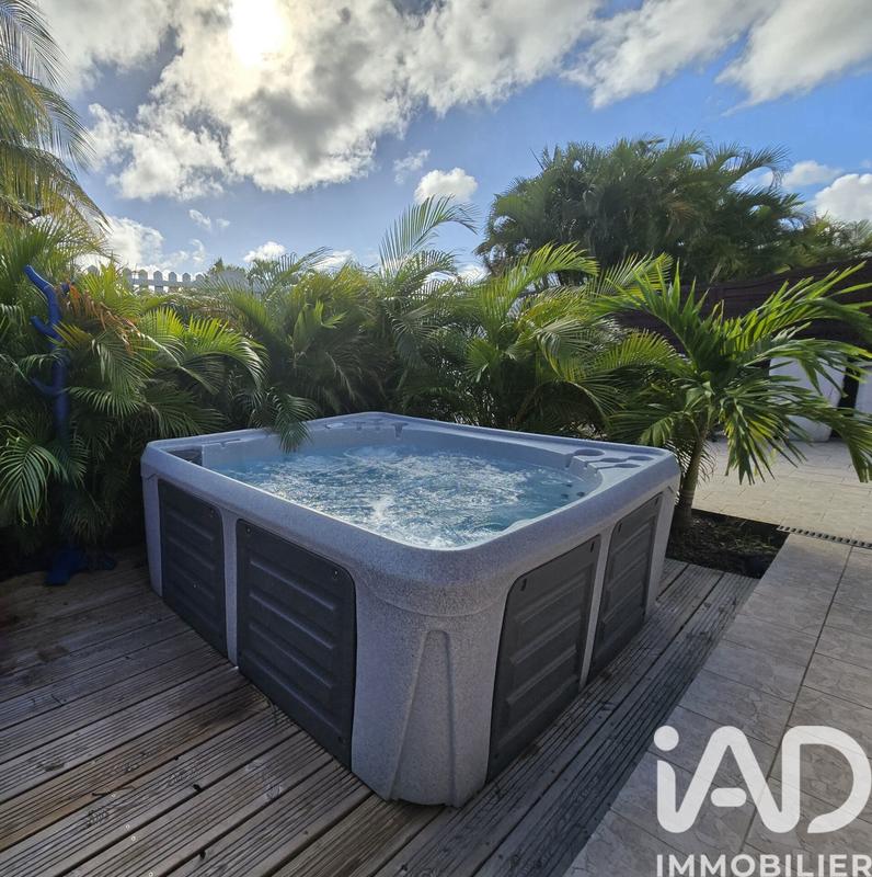 Maison - 138 m² - 6 pièces