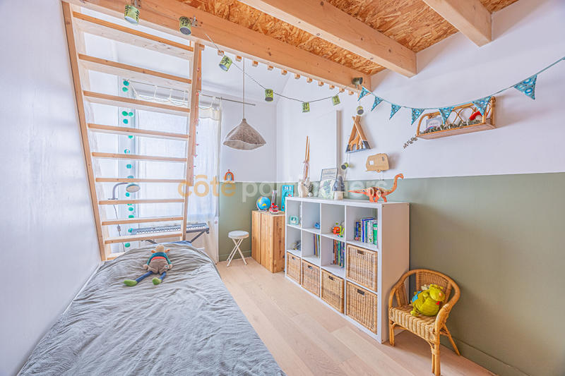 Maison - 94 m² - 4 pièces