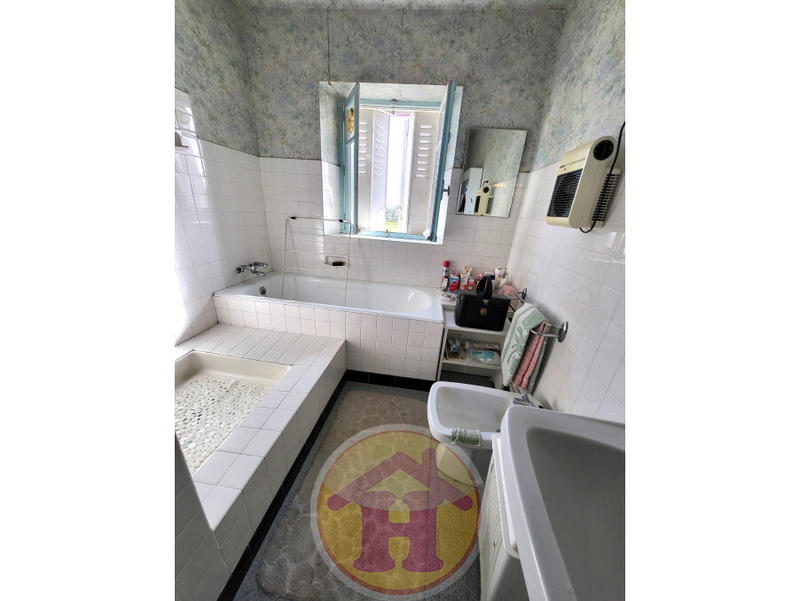 Maison - 145 m² - 8 pièces