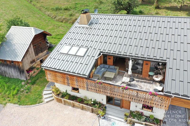 Châlet - 368 m² - 9 pièces