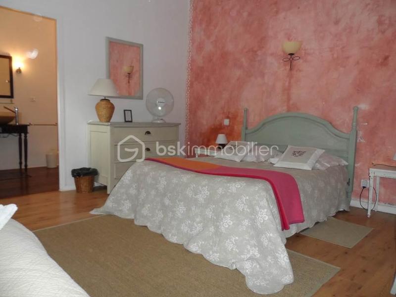 Demeure - 175 m² - 5 pièces