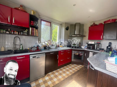 Maison - 170 m² - 7 pièces