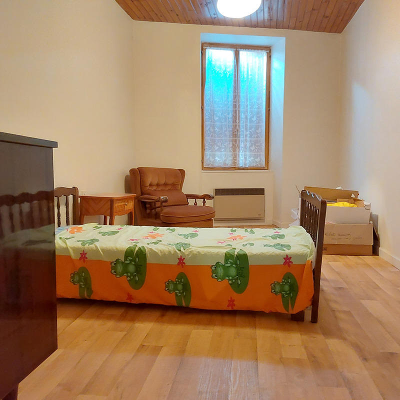 Maison - 140 m² - 8 pièces