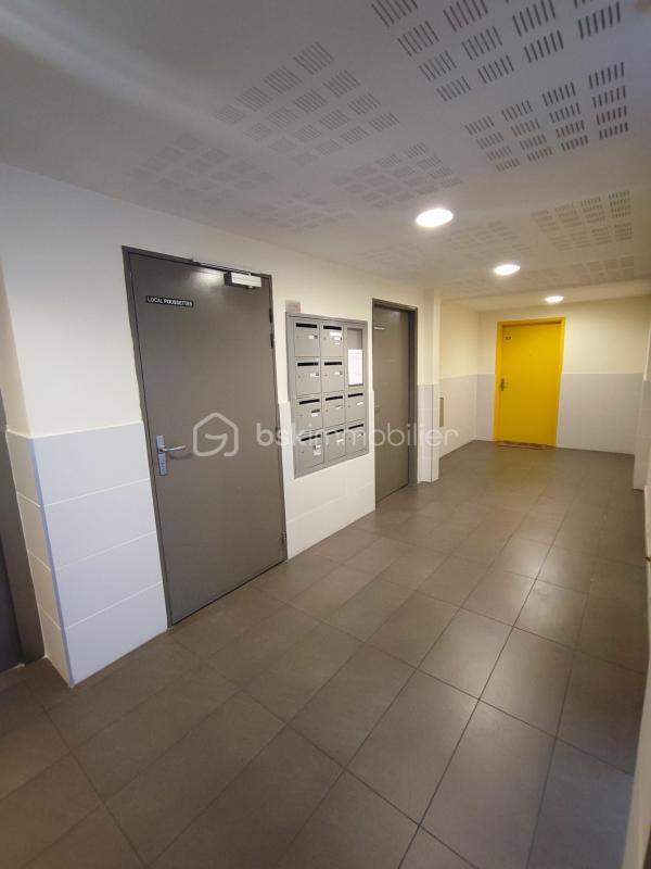 Appartement - 77 m² - 4 pièces