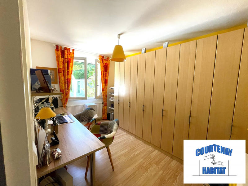 Maison - 177 m² - 9 pièces