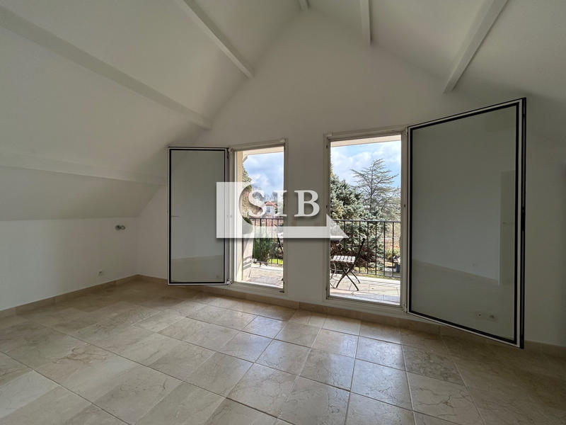 Maison - 160 m² - 7 pièces