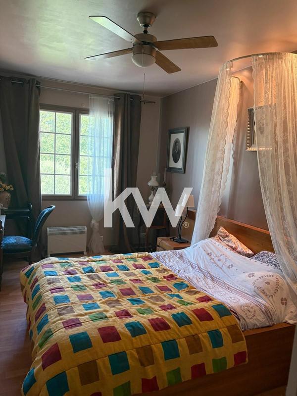 Maison - 182 m² - 6 pièces