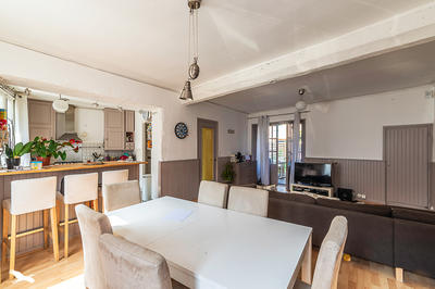 Maison de village - 186 m² - 7 pièces