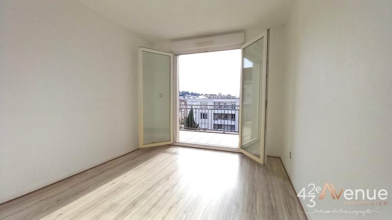 Appartement - 74 m² - 3 pièces