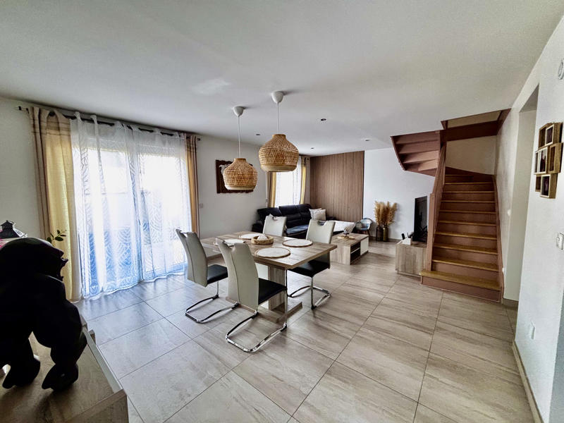 Maison - 87 m² - 4 pièces