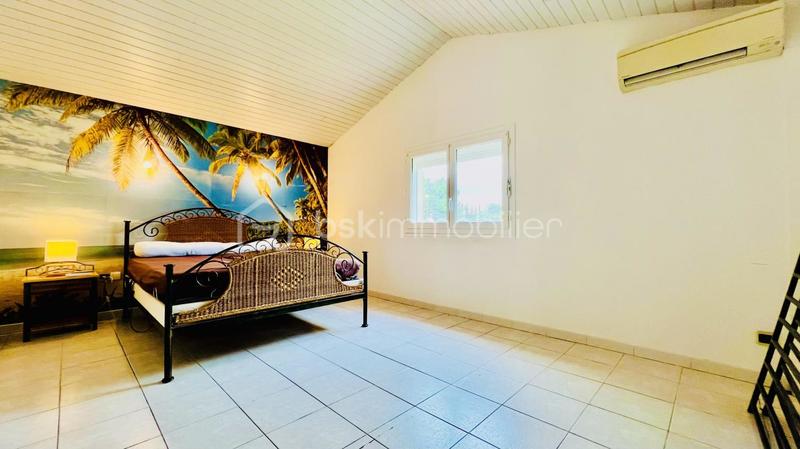 Villa - 200 m² - 8 pièces