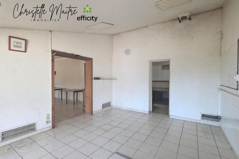 Maison - 277 m² - 6 pièces