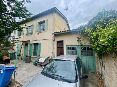 Maison - 180 m² - 6 pièces