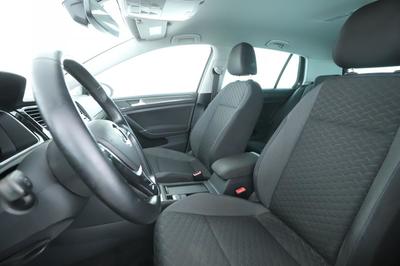 Volkswagen Golf VII 1.4 Tsi BlueMotion Tech Connect Dsg7 125 ch