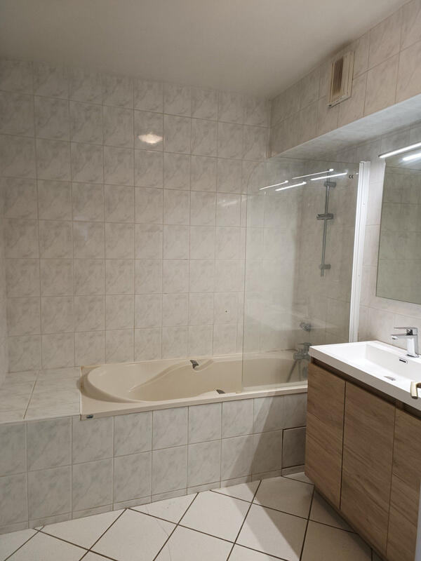 Appartement - 81 m² - 3 pièces