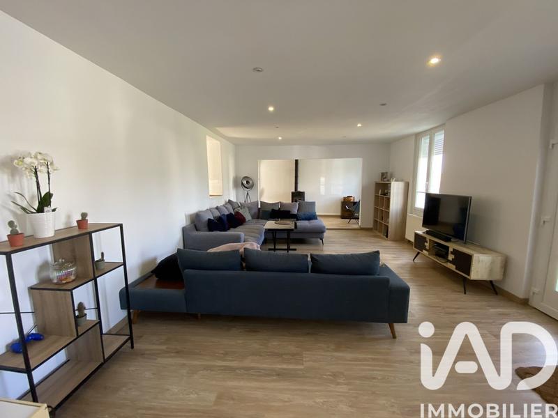 Maison - 205 m² - 5 pièces