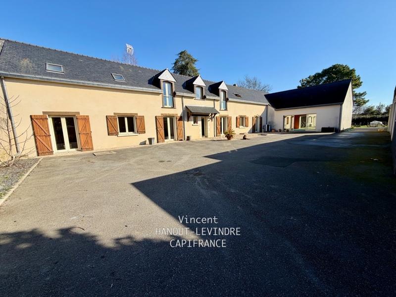 Maison - 264 m² - 10 pièces