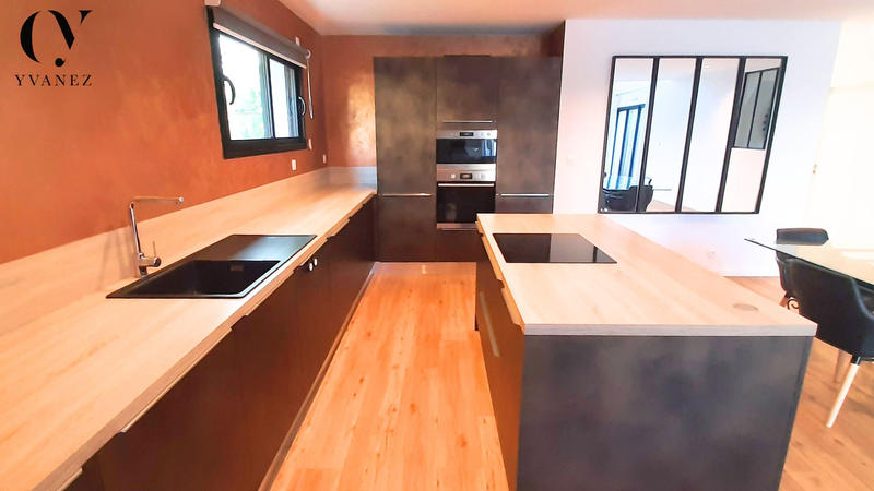 Maison - 151 m² - 7 pièces