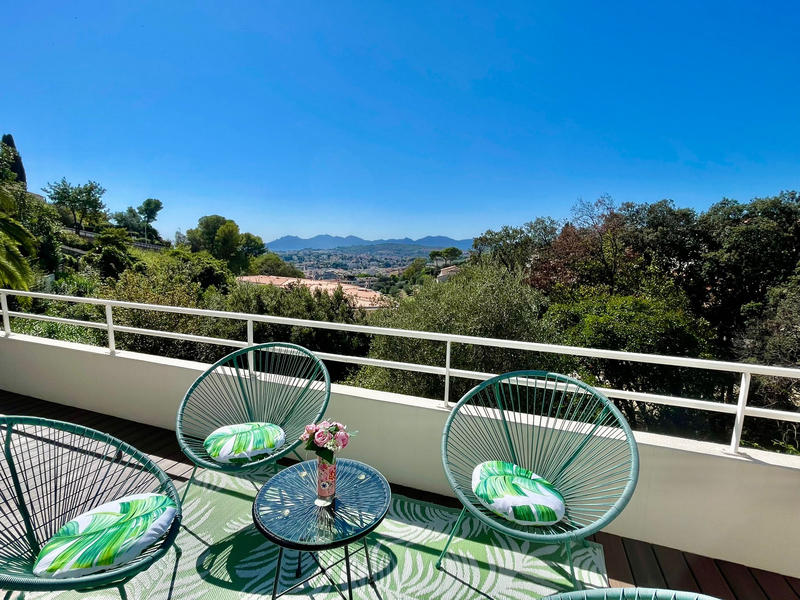 Appartement - 86 m² - 4 pièces