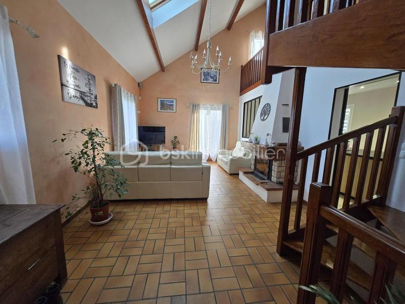 Pavillon - 135 m² - 6 pièces