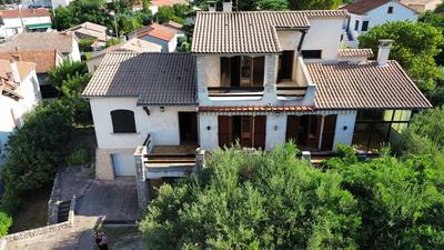 Maison - 145 m² - 6 pièces