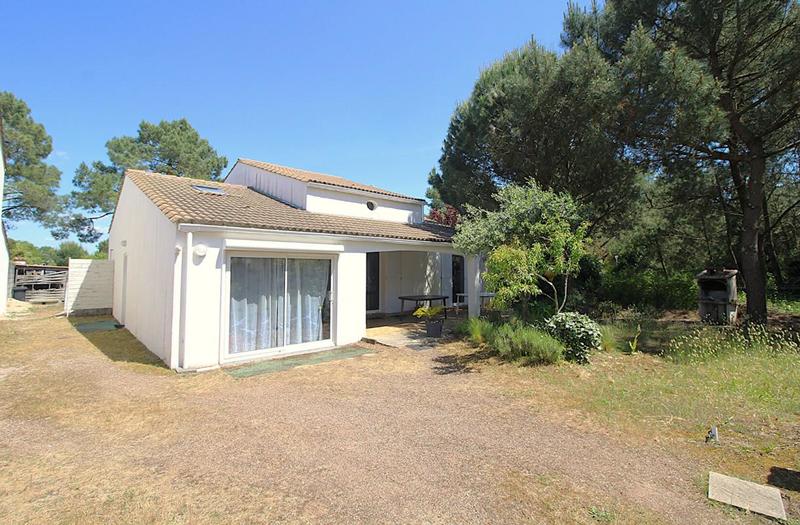 Maison - 95 m² - 5 pièces