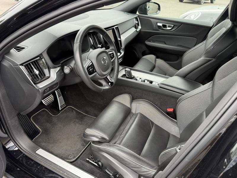 Volvo V60 2.0d 197 r-design bva8