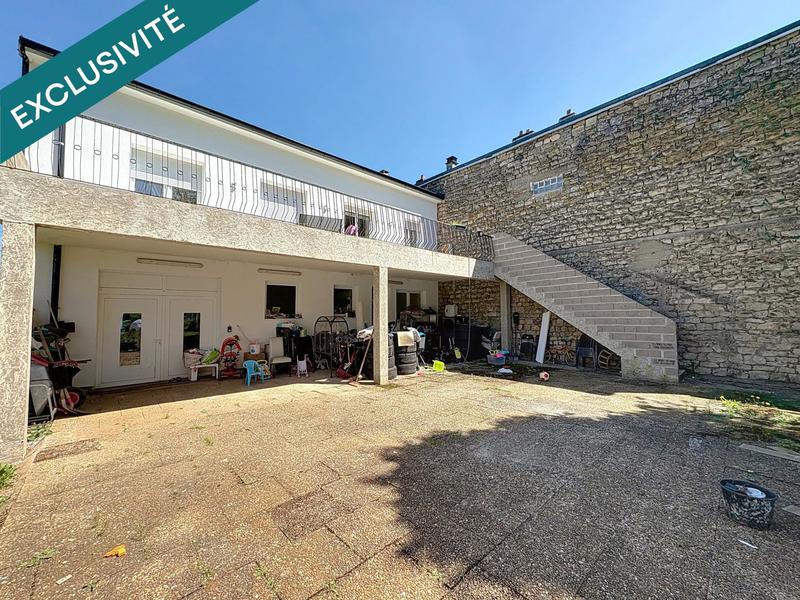 Maison - 186 m² - 8 pièces