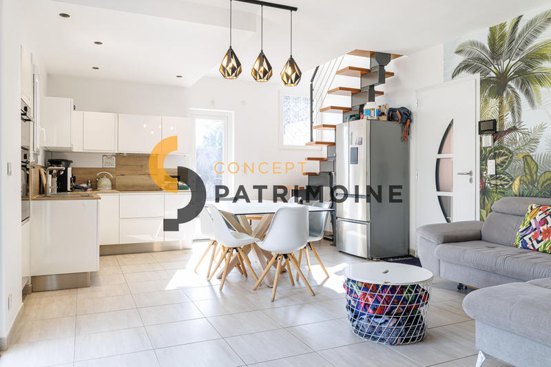 Maison - 81 m² - 4 pièces