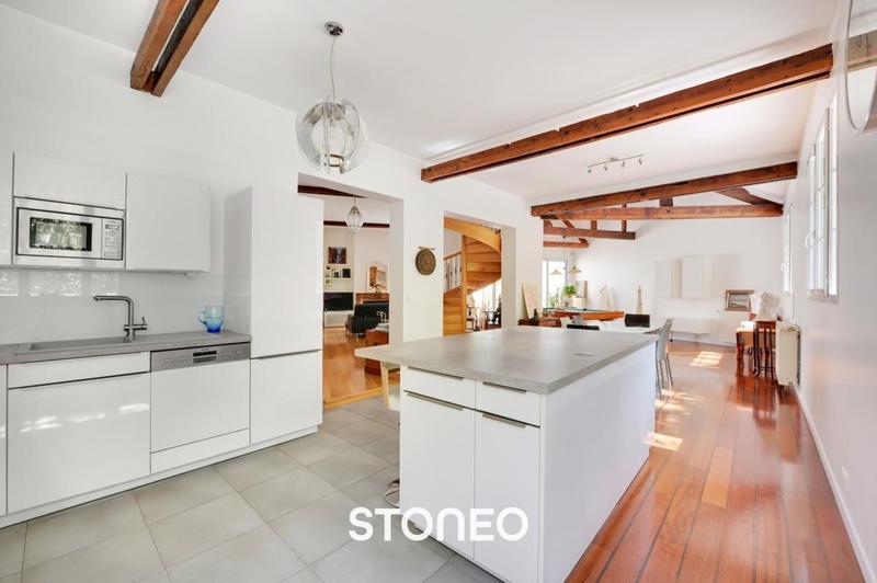 Appartement ancien - 185 m² - 7 pièces