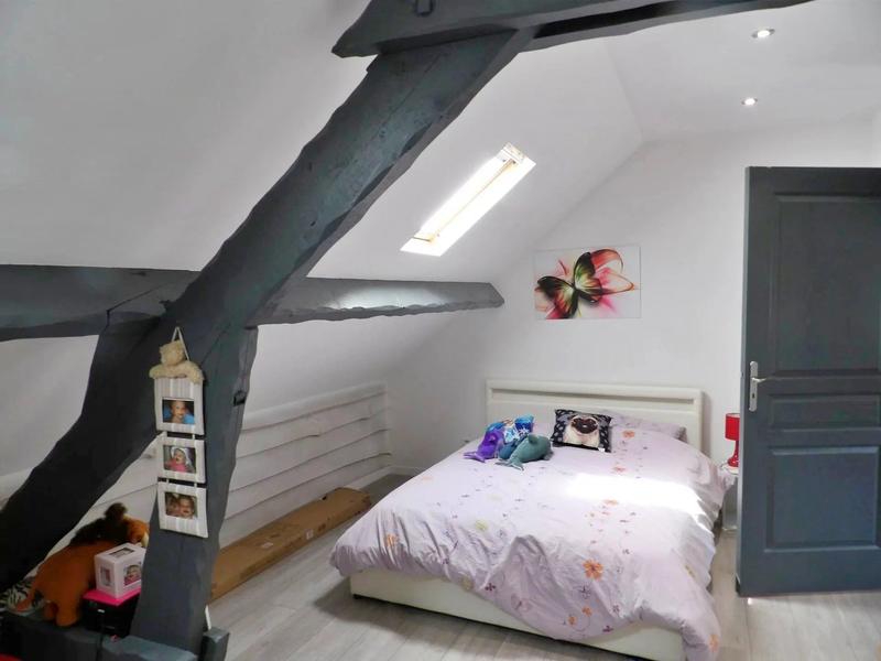 Maison - 220 m² - 8 pièces