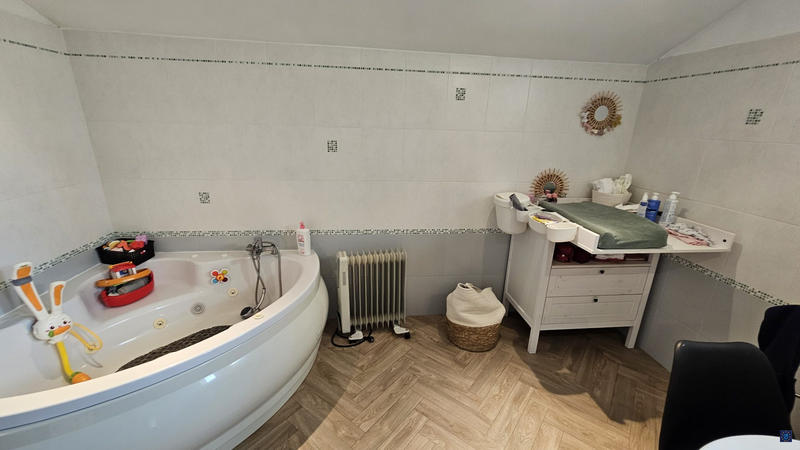 Maison - 112 m² - 4 pièces