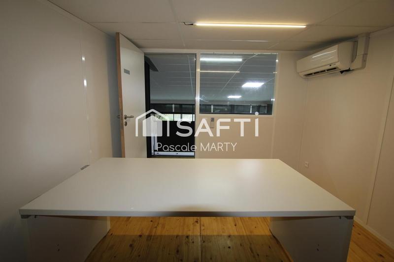 Local commercial - 697 m² - 16 pièces