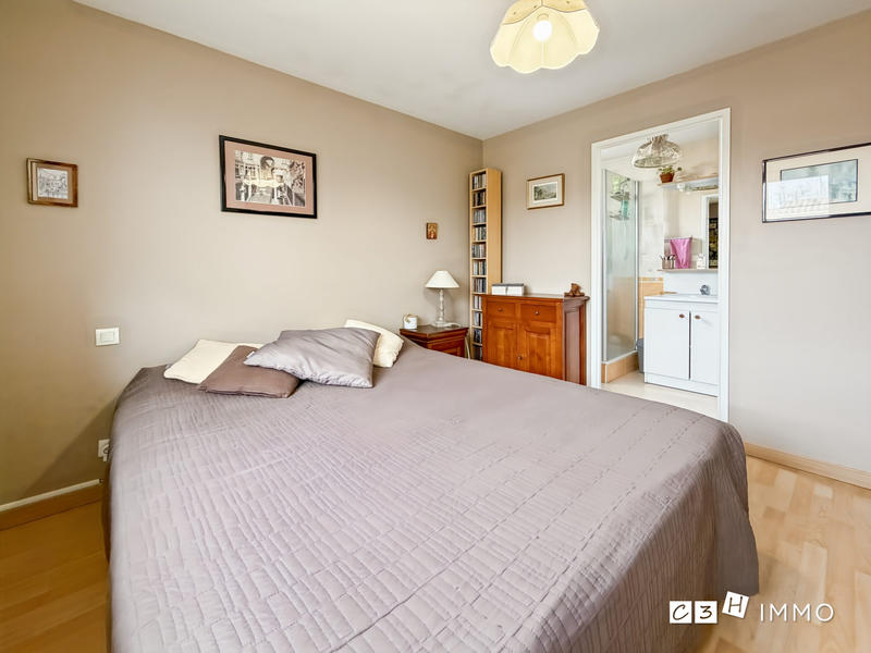 Maison - 101 m² - 5 pièces