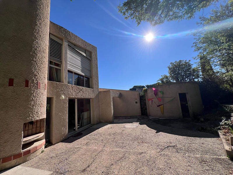 Maison - 145 m² - 5 pièces