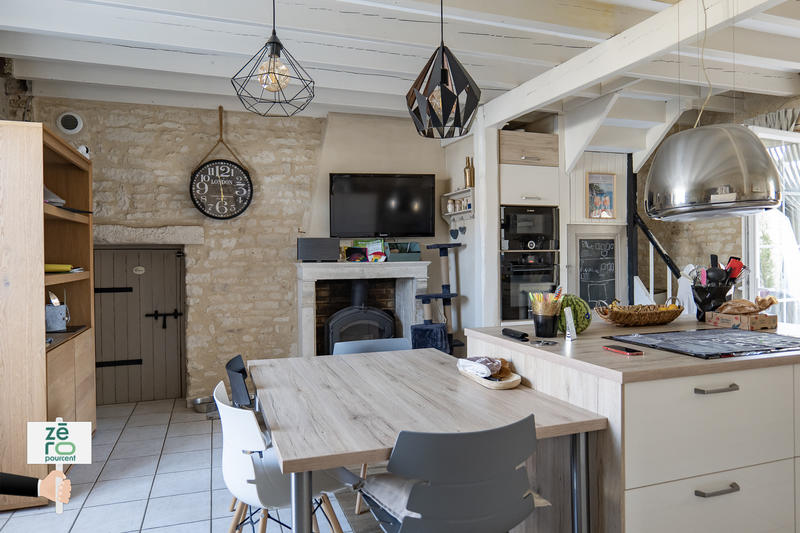 Maison - 208 m² - 8 pièces