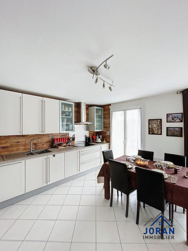 Appartement - 86 m² - 4 pièces