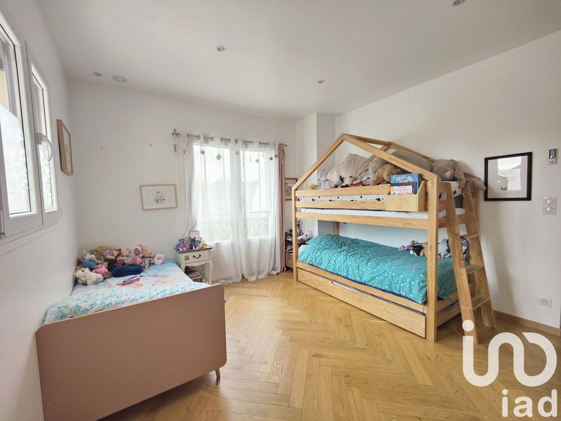 Maison - 180 m² - 6 pièces