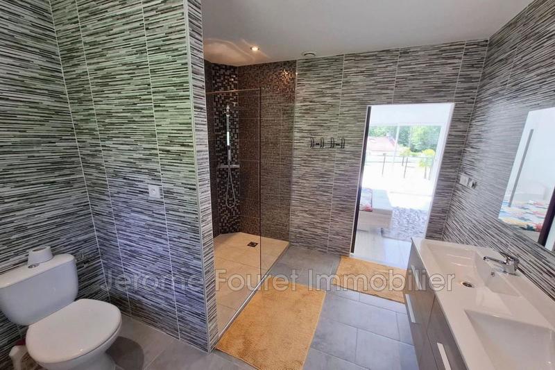 Maison - 250 m² - 5 pièces