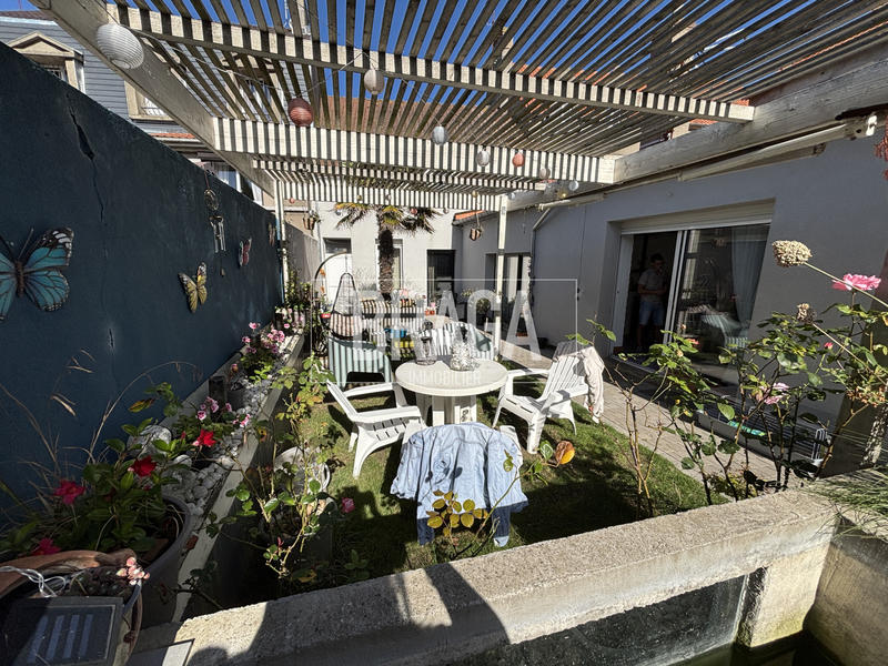 Maison - 175 m² - 6 pièces