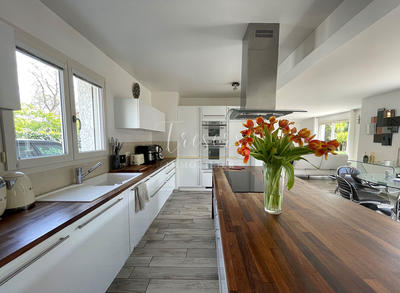 Maison - 146 m² - 5 pièces