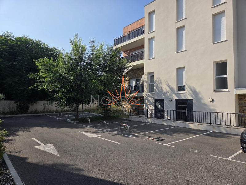 Parking / Garage - 12 m²