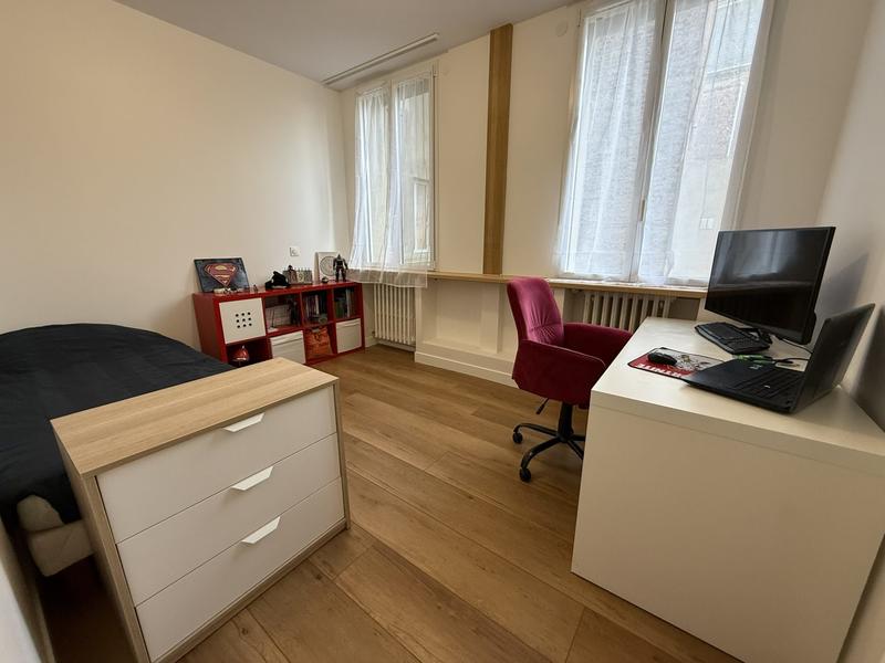 Appartement - 111 m² - 4 pièces