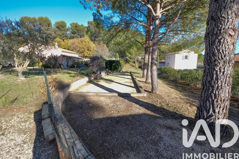 Maison - 215 m² - 8 pièces