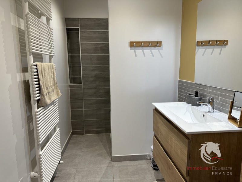 Maison - 530 m² - 21 pièces